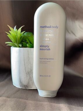 method body Simply Nourish Hydrating Lotion new